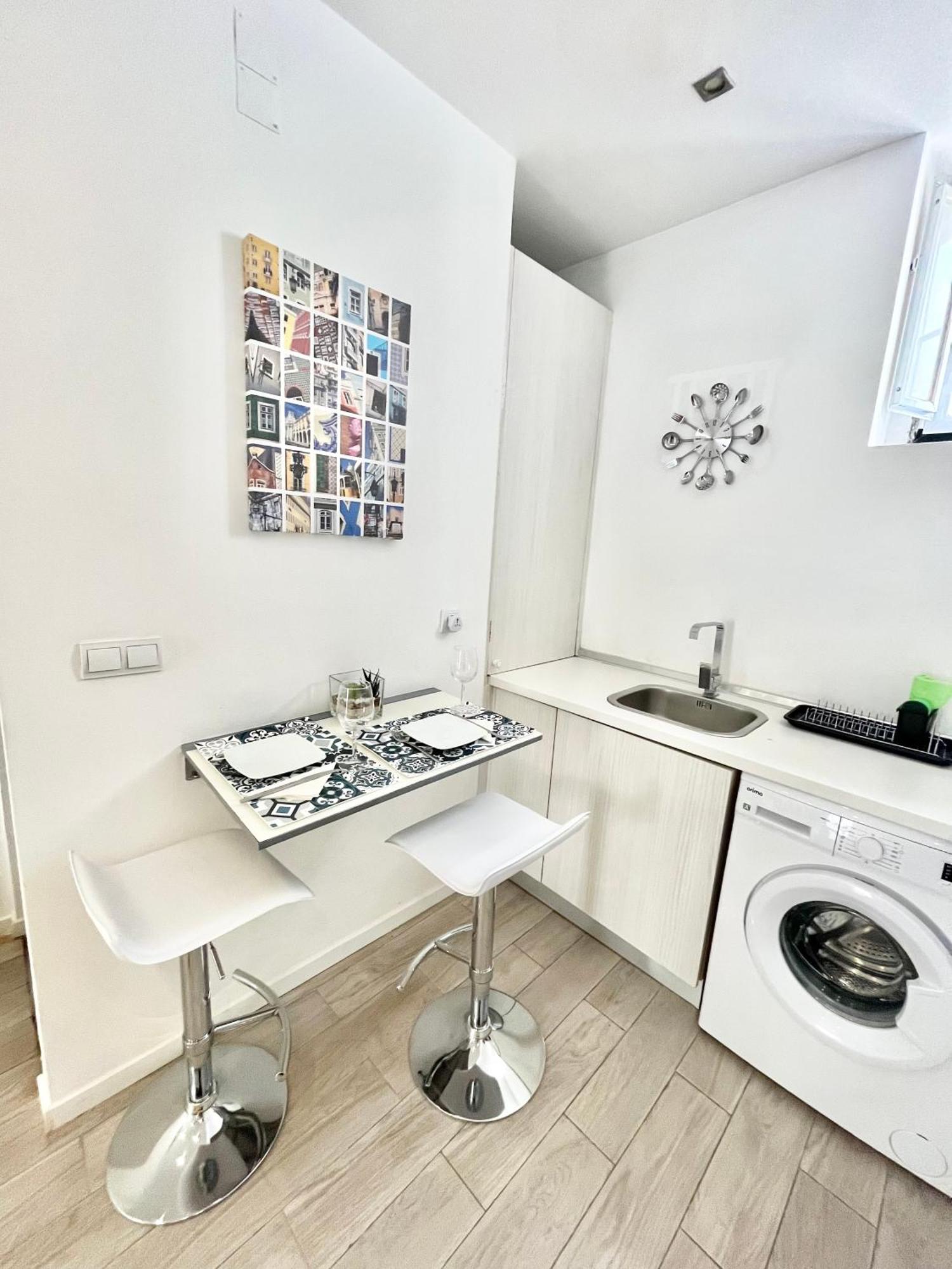 New House Design, Typical Lisbon Apartment Bagian luar foto