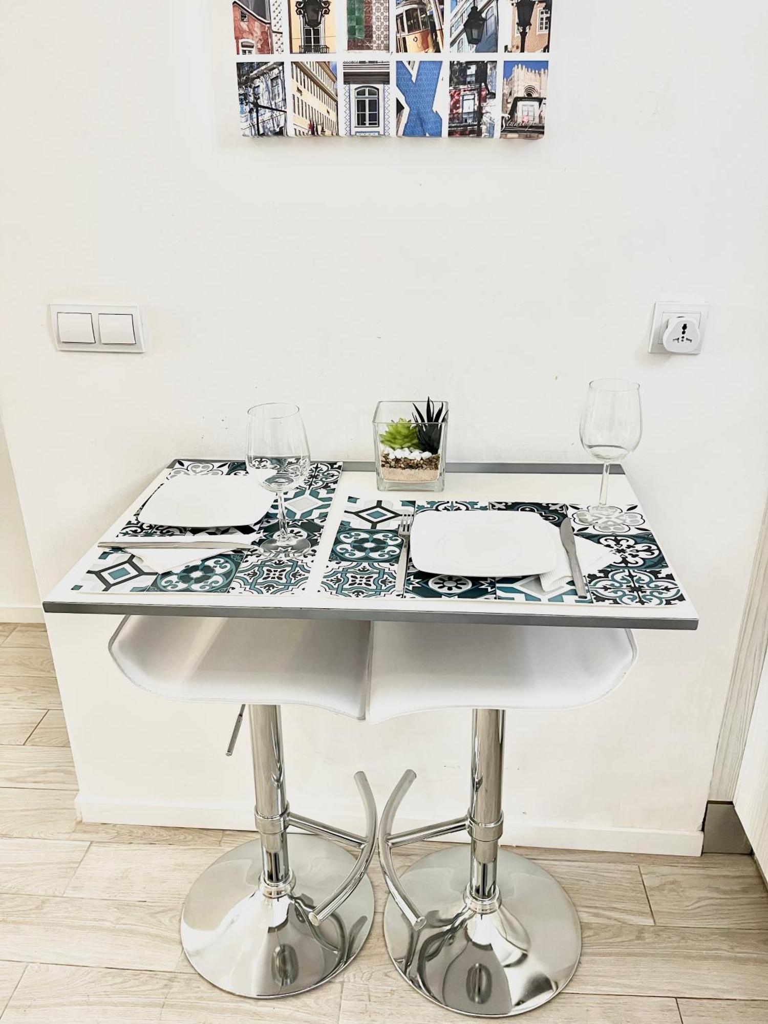 New House Design, Typical Lisbon Apartment Bagian luar foto