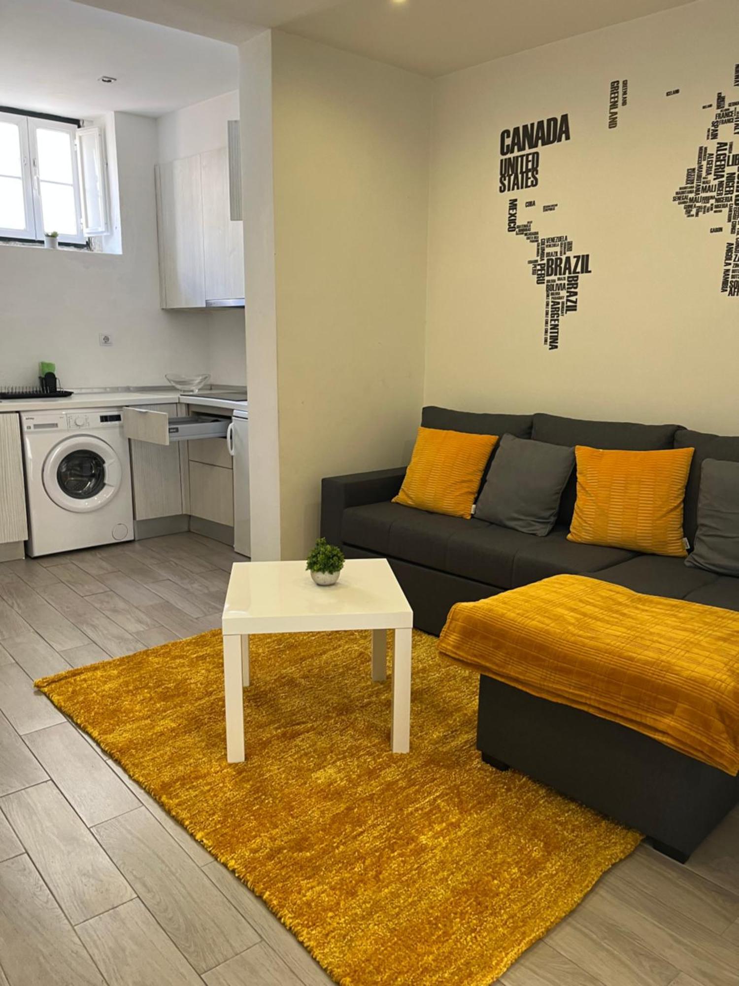 New House Design, Typical Lisbon Apartment Bagian luar foto